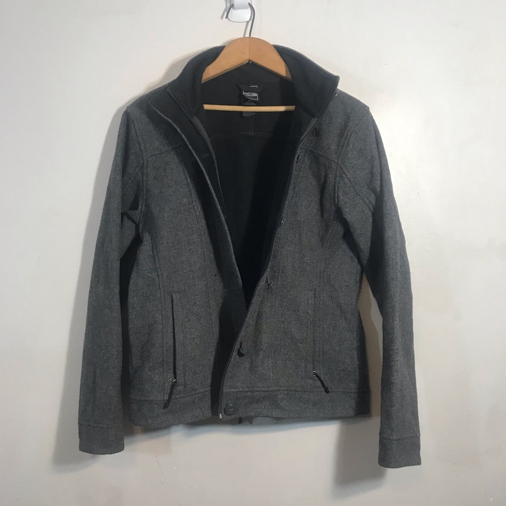 North face jacket - Picture 3 of 9